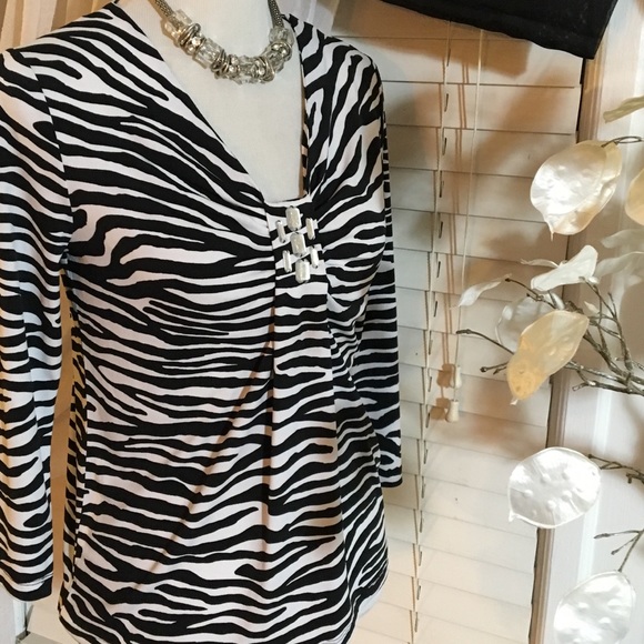 JONES NEW YORK TOP - Picture 3 of 4